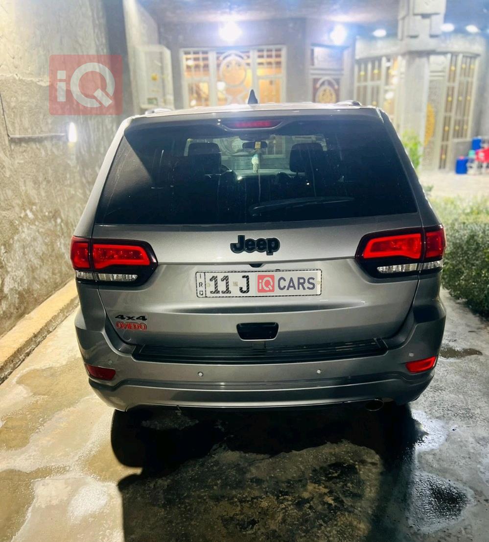 جیپ گراند شیرۆکی